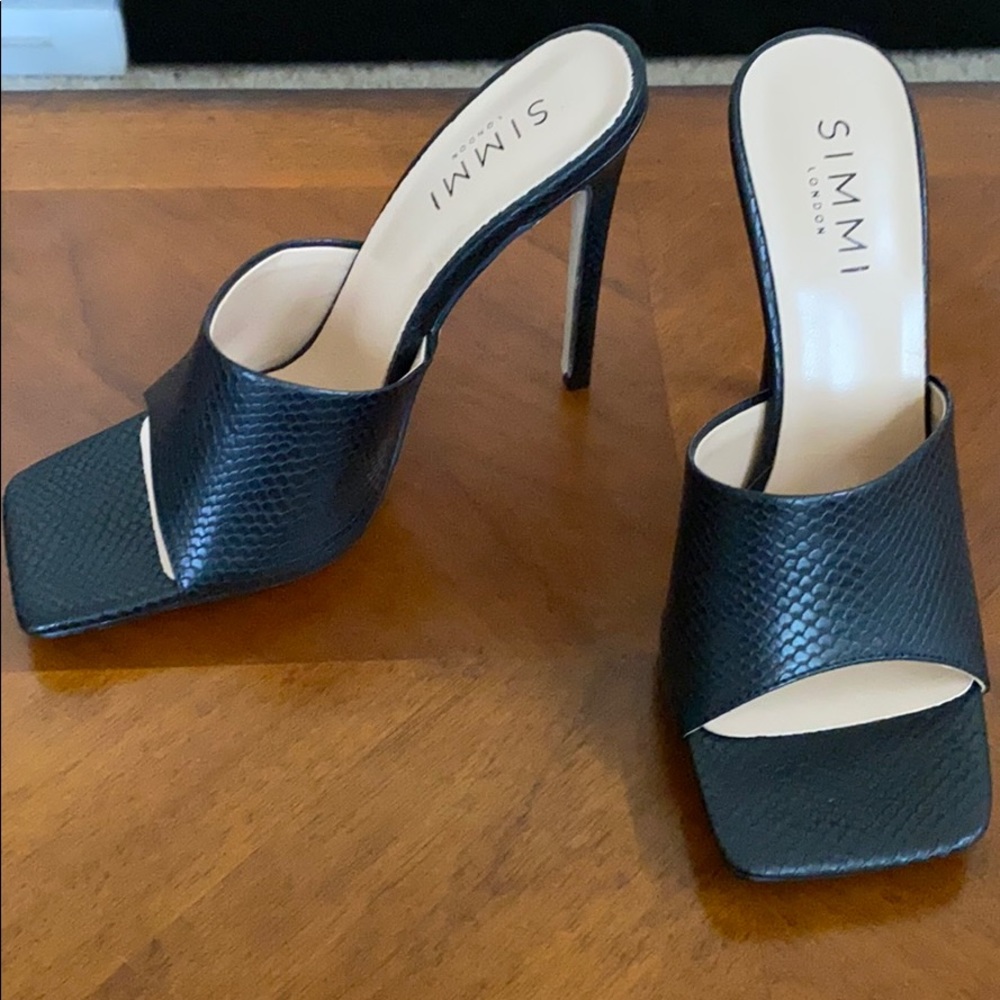 NEW Simmi London Square Toe Heeled Sandals